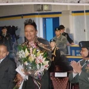 Meet your Posher, Gloria jones